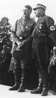 File source: https://commons.wikimedia.org/wiki/File:Bundesarchiv_Bild_146-1982-159-21A,_N%C3%BCrnberg,_Reichsparteitag,_Hitler_und_R%C3%B6hm.jpg